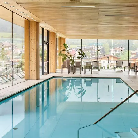 Hotel Dolomites