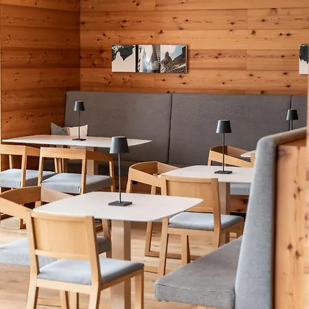 Hotel Dolomites
